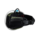 Stay refreshed on your rides with the LEATT Hydration Core 1.5. Compact and efficient, it's your perfect trail companion.