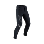 Conquer gravity with confidence in LEATT Pants MTB Gravity 4.0 Women. Designed with female riders in mind, these pants offer exceptional protection and style. The tailored fit ensures unrestricted movement while the robust construction keeps you safe on challenging descents.