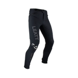 Conquer gravity with confidence in LEATT Pants MTB Gravity 4.0 Women. Designed with female riders in mind, these pants offer exceptional protection and style. The tailored fit ensures unrestricted movement while the robust construction keeps you safe on challenging descents.