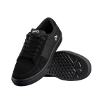 Step up your biking game with LEATT Shoe 1.0 Flat. Designed for precision and style, these shoes provide excellent pedal feel for navigating challenging terrain.
