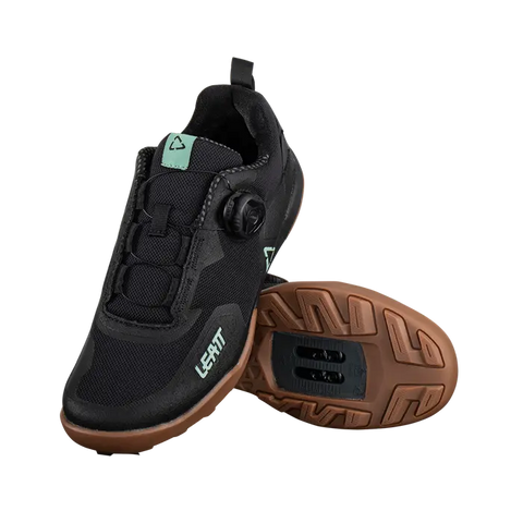Unleash your biking potential with the LEATT Shoe 6.0 Clip Women. Crafted with female riders in mind, these shoes offer top-tier pedal control and comfort, allowing you to tackle the trails with style and confidence.