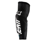 Junior rider protection with the LEATT Elbow Guard 3DF 5.0 Mini. CE-certified soft-shell impact foam for ultimate safety, now 25% slimmer. Featuring improved ventilation, fit, and anti-slip grip. Individual sizing ensures a perfect fit. Get top-notch protection for young riders today!