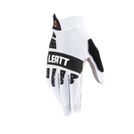Experience the ultimate feel with LEATT Glove MTB 2.0 X-Flow. Lightweight and vented, these gloves offer superior comfort and protection with microinjected 3D Brush Guard. Get the perfect grip in wet and dry conditions. Try them now!