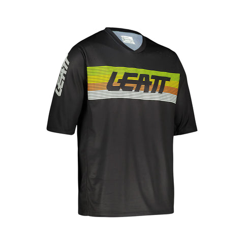 Upgrade your trail game with LEATT Jersey MTB Enduro 3.0 V22. Modern design for modern riders.
