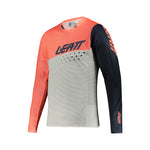 Take your youth's biking adventures to the next level with the LEATT Gravity 4.0 Junior V22 jersey. It's not just a jersey; it's a statement of style and comfort. With improved features and enhanced breathability, this jersey is designed to keep young riders cool and comfortable during their rides. Whether they're hitting the trails or mastering downhill runs, this jersey will be their trusted companion.