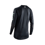 Ladies, ride in style and comfort with the LEATT Gravity 4.0 Women's MTB Jersey. This jersey is designed to provide the perfect blend of fashion and function for female riders. Embrace your biking adventures with confidence and flair.