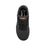 Unleash your biking potential with the LEATT Shoe 2.0 Flat Women. Designed with the female rider in mind, these shoes offer an unbeatable combination of grip and comfort. Whether you're conquering challenging terrain or cruising through scenic trails, these shoes are tailored to your needs. Elevate your biking game and experience the trail like never before.
