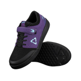 Fuel your young rider's passion for biking with the LEATT Shoe 2.0 Flat Junior. These shoes are specially designed to offer optimal pedal contact, keeping them securely connected to the bike. Whether they're tackling challenging trails or perfecting their skills, these shoes provide the confidence and support they need to explore and excel in the world of mountain biking.