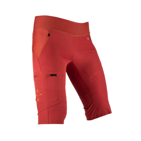 Elevate your trail experience with LEATT Shorts MTB AllMtn 2.0 Women. Designed for female riders, these shorts combine style and performance, offering unmatched comfort and durability.