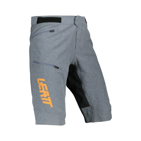 Elevate your riding game with LEATT Shorts MTB Enduro 3.0 V22. Designed for maximum performance, these shorts are built to endure the rigors of off-road excursions.