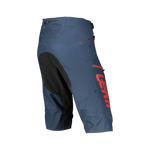 Defy gravity with LEATT Shorts MTB Gravity 4.0. These shorts are crafted for riders who demand the best, offering unbeatable comfort and durability.