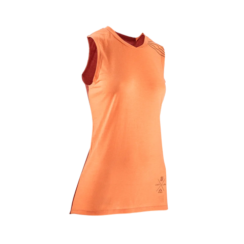 Conquer the mountains in style with LEATT TankTop MTB AllMtn 2.0 Women. This specially designed tank top offers female riders the perfect blend of fashion and functionality. The moisture-wicking fabric keeps you cool and dry on hot rides, while the tailored fit enhances your comfort and performance. Whether you're shredding the trails or hanging out post-ride, this tank top is a versatile addition to your biking wardrobe.